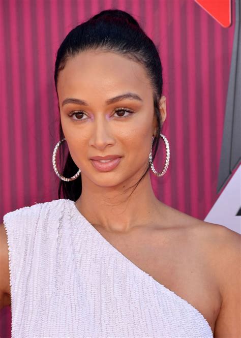 Dec 26, 2019 · Ryan Naumann. “Basketball Wives” star Draya Michele revealed she has split with her fiancé Orlando Scandrick. 34-year-old Draya took to Instagram to drop the bombshell writing, “I have been ... 
